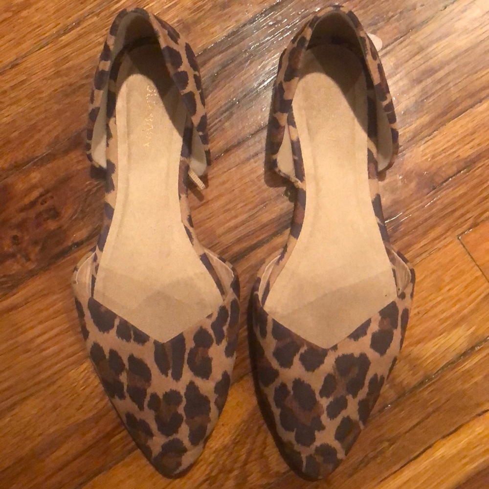 Leopard print flats